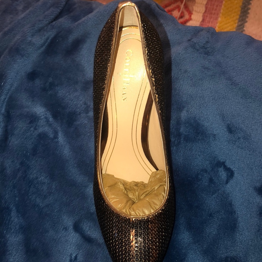 Chelsea pumps, Brown sequence with gold Accents